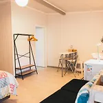 Costanova Surfhouse Feriegård *