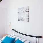 Costanova Surfhouse
