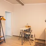 Costanova Surfhouse *