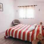 Costanova Surfhouse Feriegård *