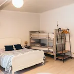 Costanova Surfhouse Feriegård