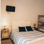 Costanova Surfhouse Feriegård *
