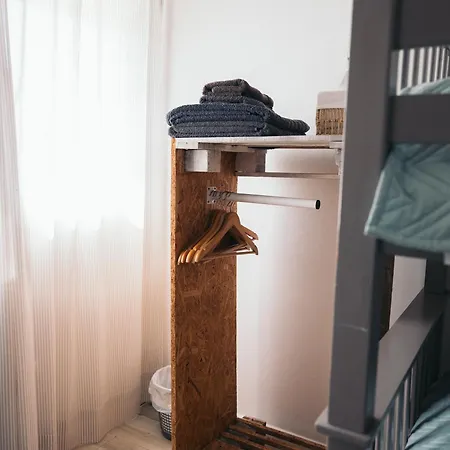 Farm stay Costanova Surfhouse