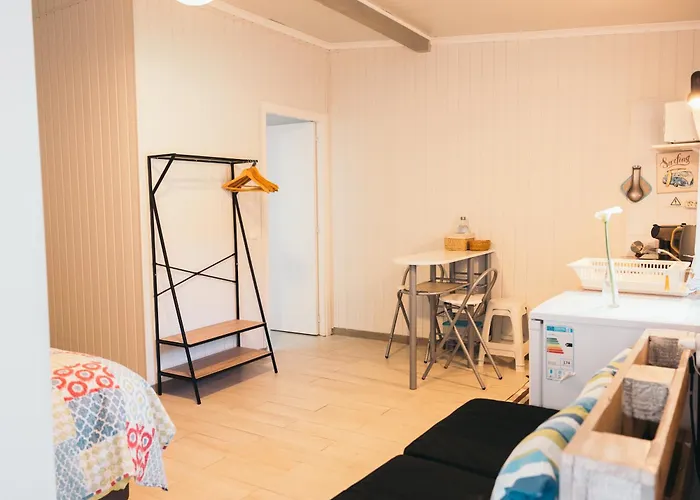 Costanova Surfhouse Alloggio per agriturismo *