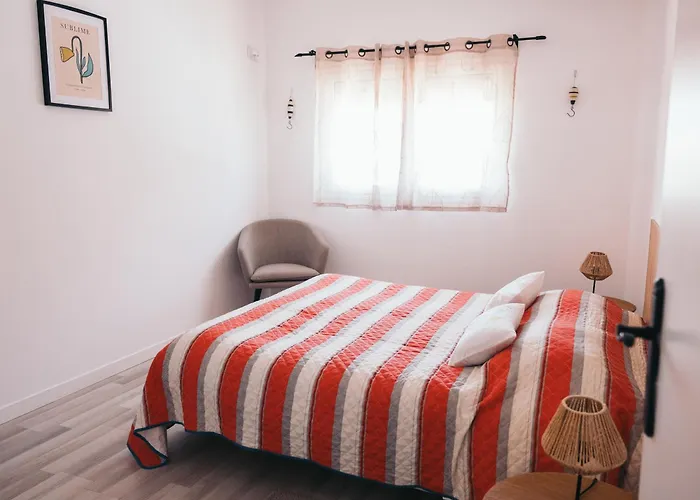 Costanova Surfhouse Alloggio per agriturismo *